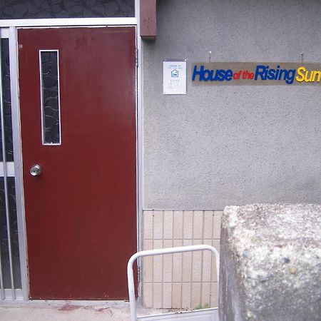House Of The Rising Sun Hotel Takatsuki Exterior photo